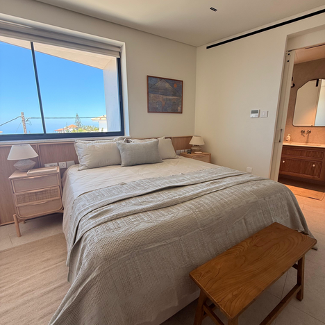 5-bedroom house in Paphos / Tala