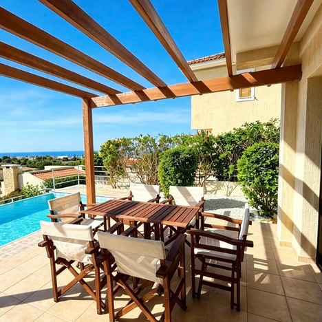 3-bedroom house in Paphos / Konia