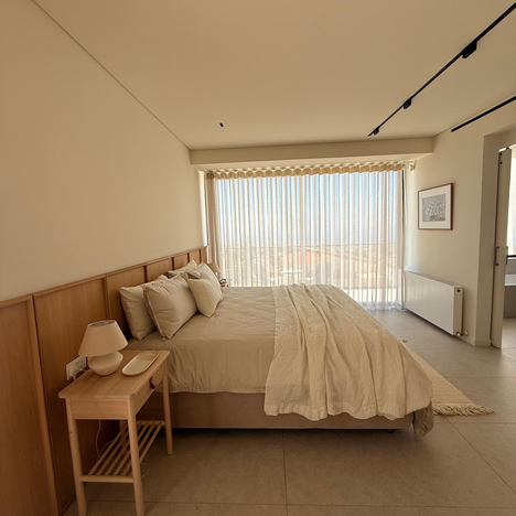5-bedroom house in Paphos / Tala
