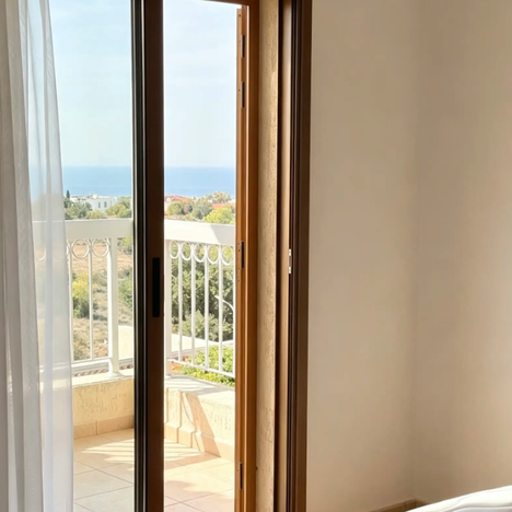 3-bedroom house in Paphos / Konia
