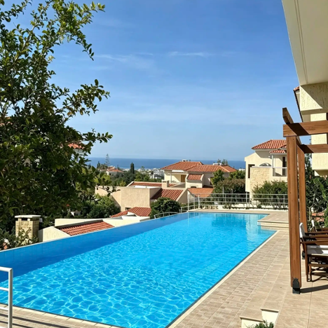 3-bedroom house in Paphos / Konia