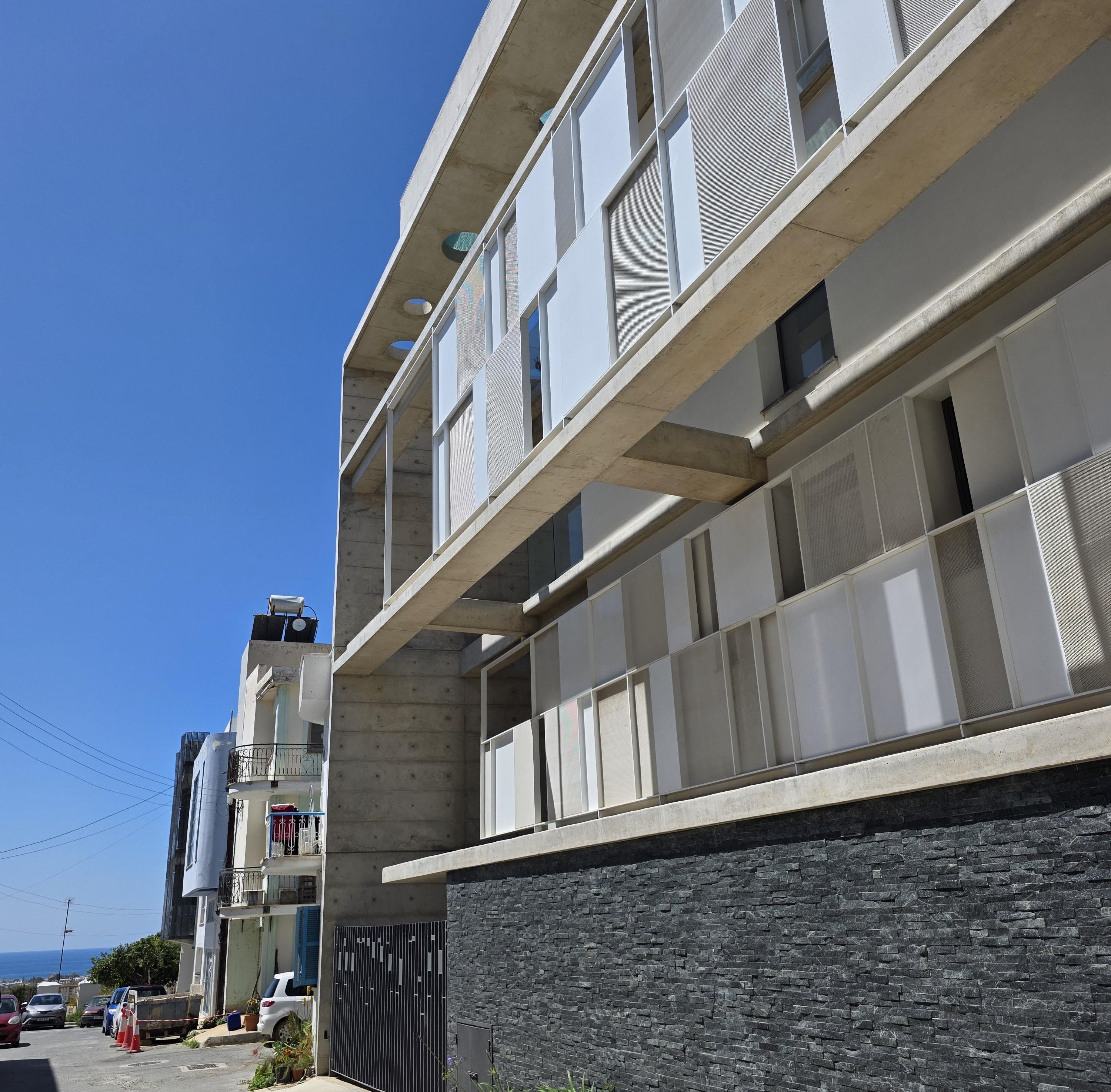  - Image 1