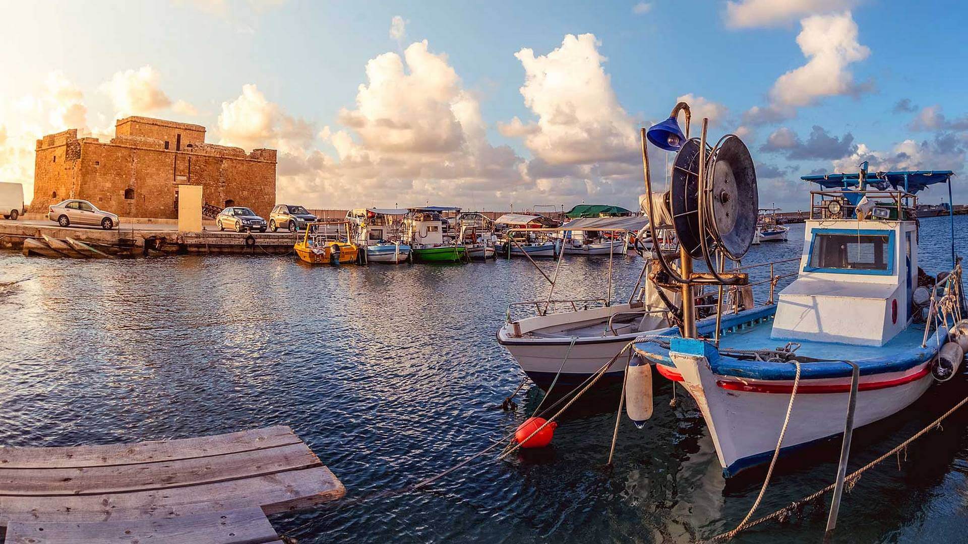 The construction of the Paphos Marina again under failure