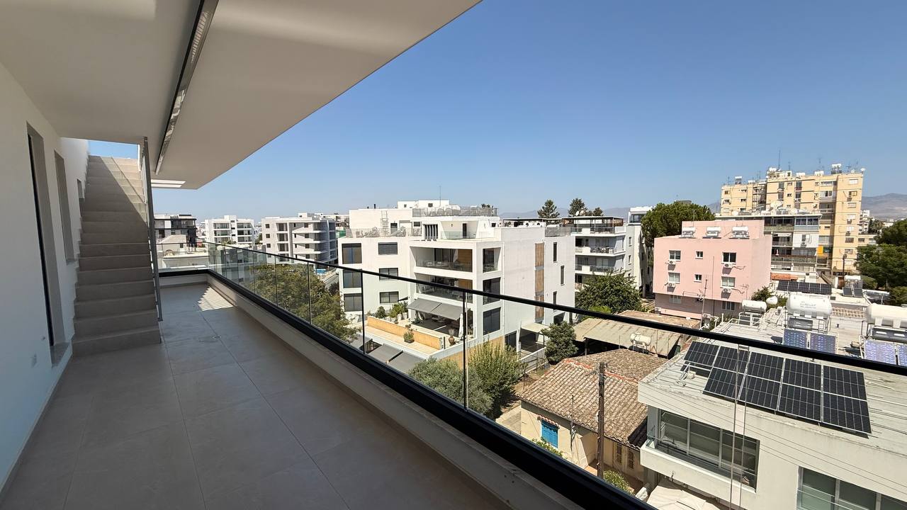 - Image 1