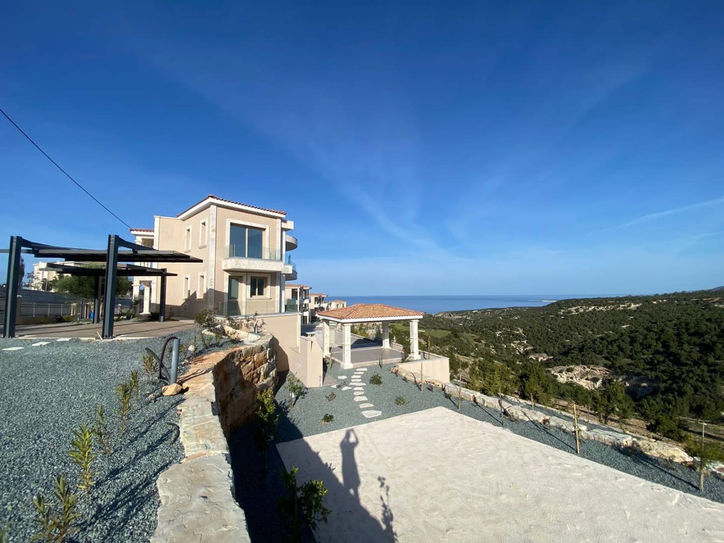 Akamas Mansions