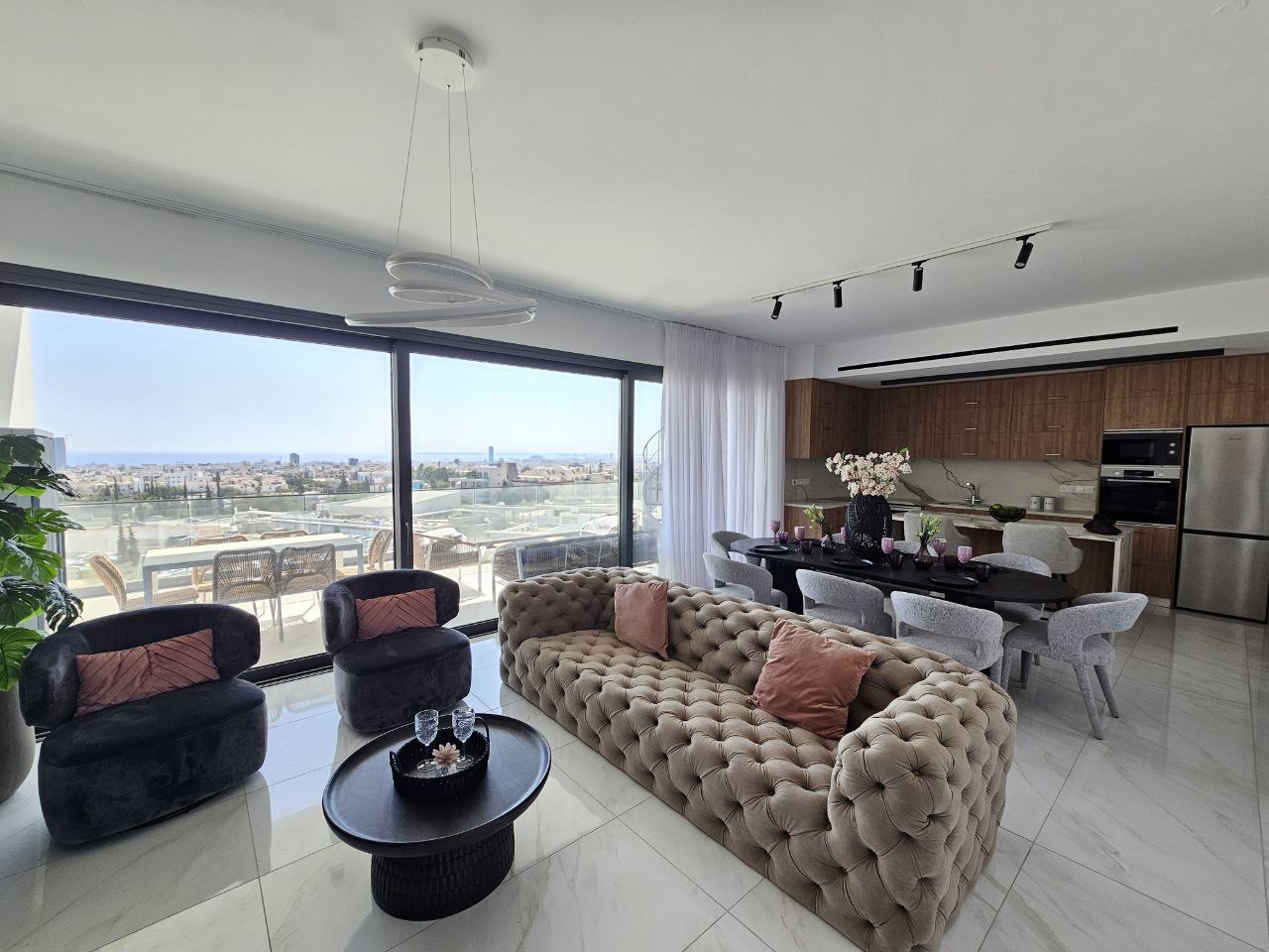 - Image 1