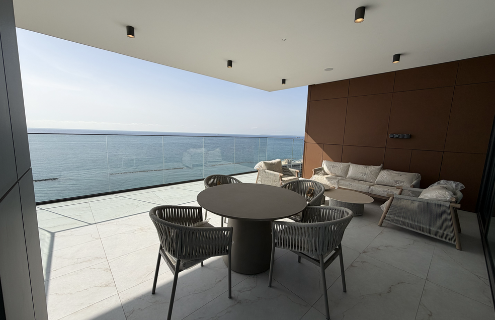  - Image 1