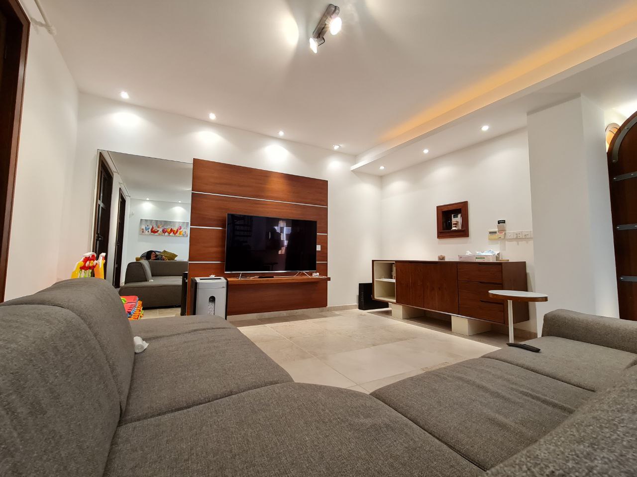  - Image 1