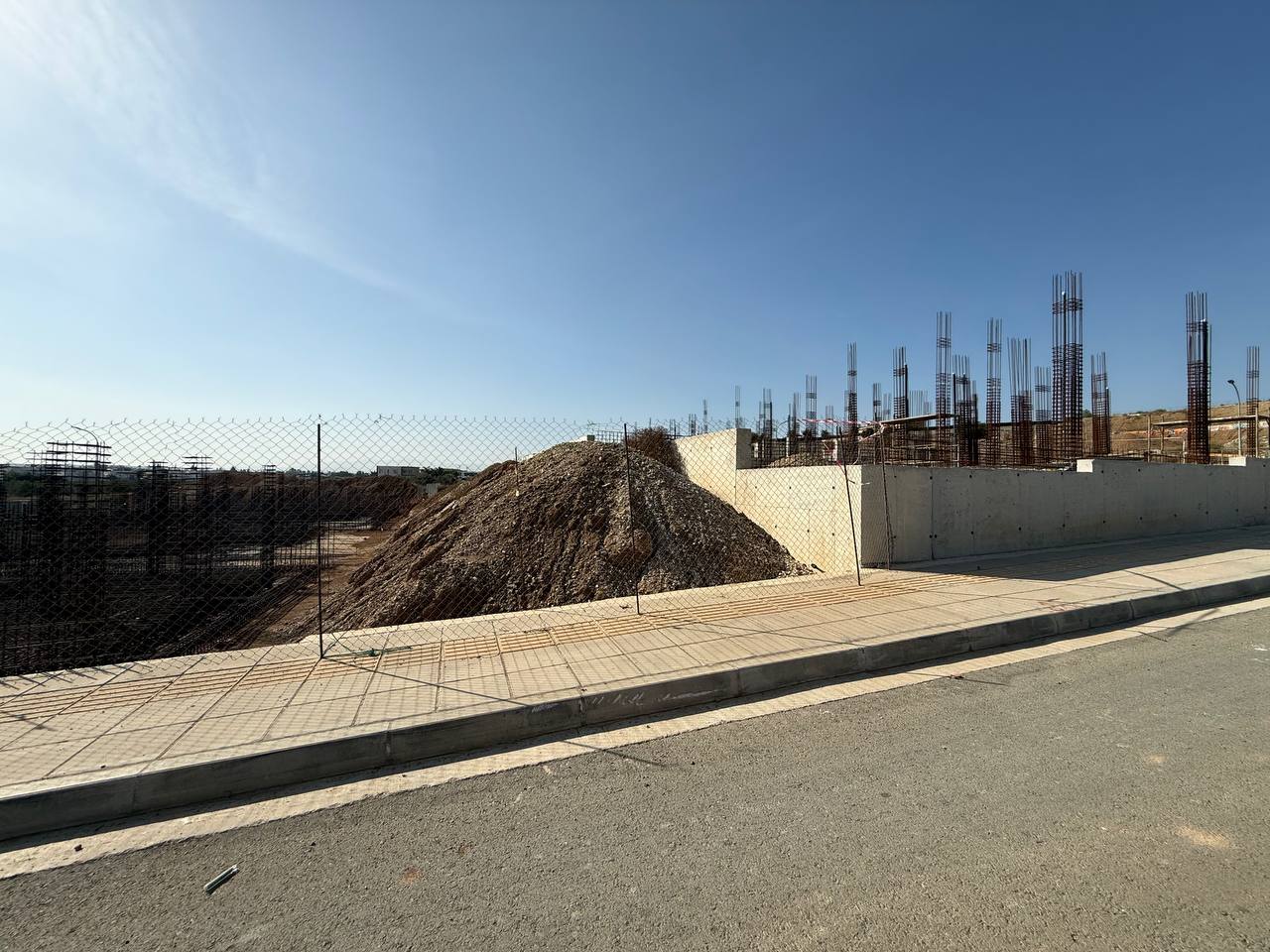 Hillcrest Residences- LH62