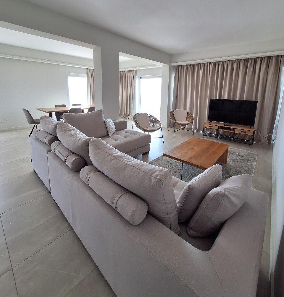  - Image 1