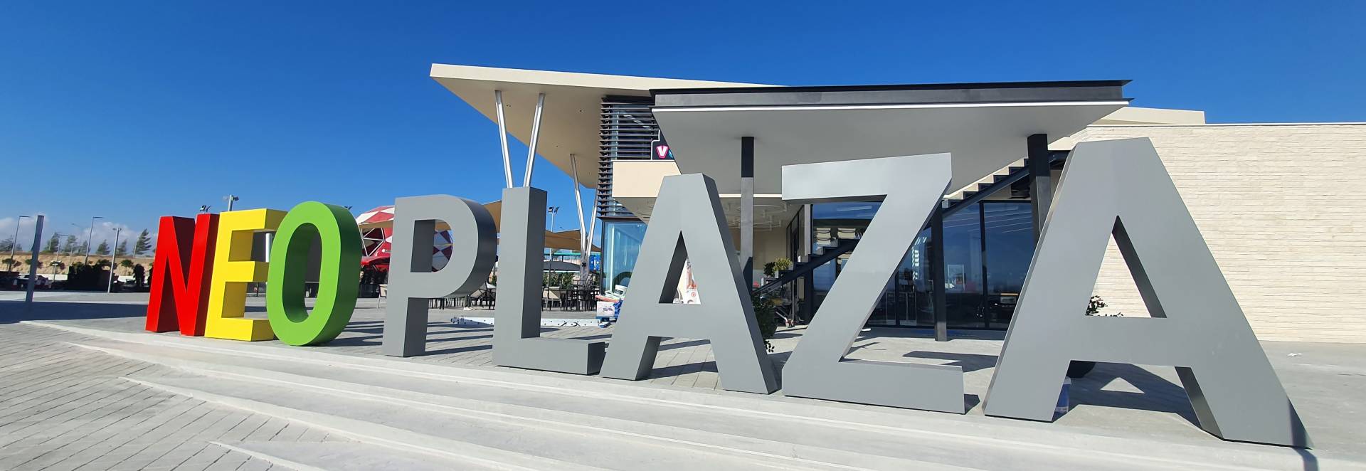 На Кипре открылась дисконтная деревня Neo Plaza