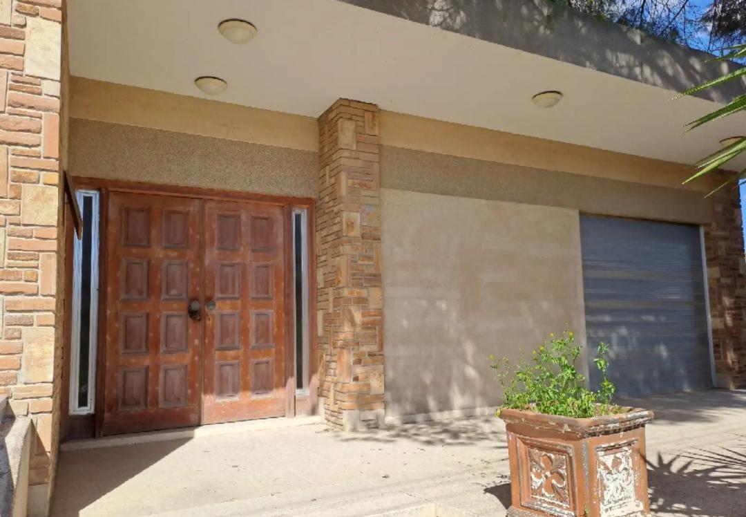 - Image 1
