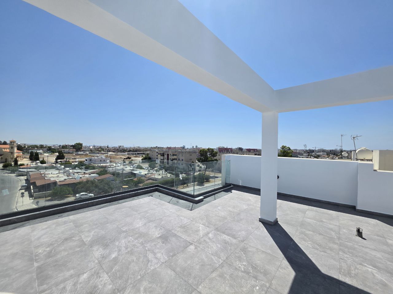  - Image 1