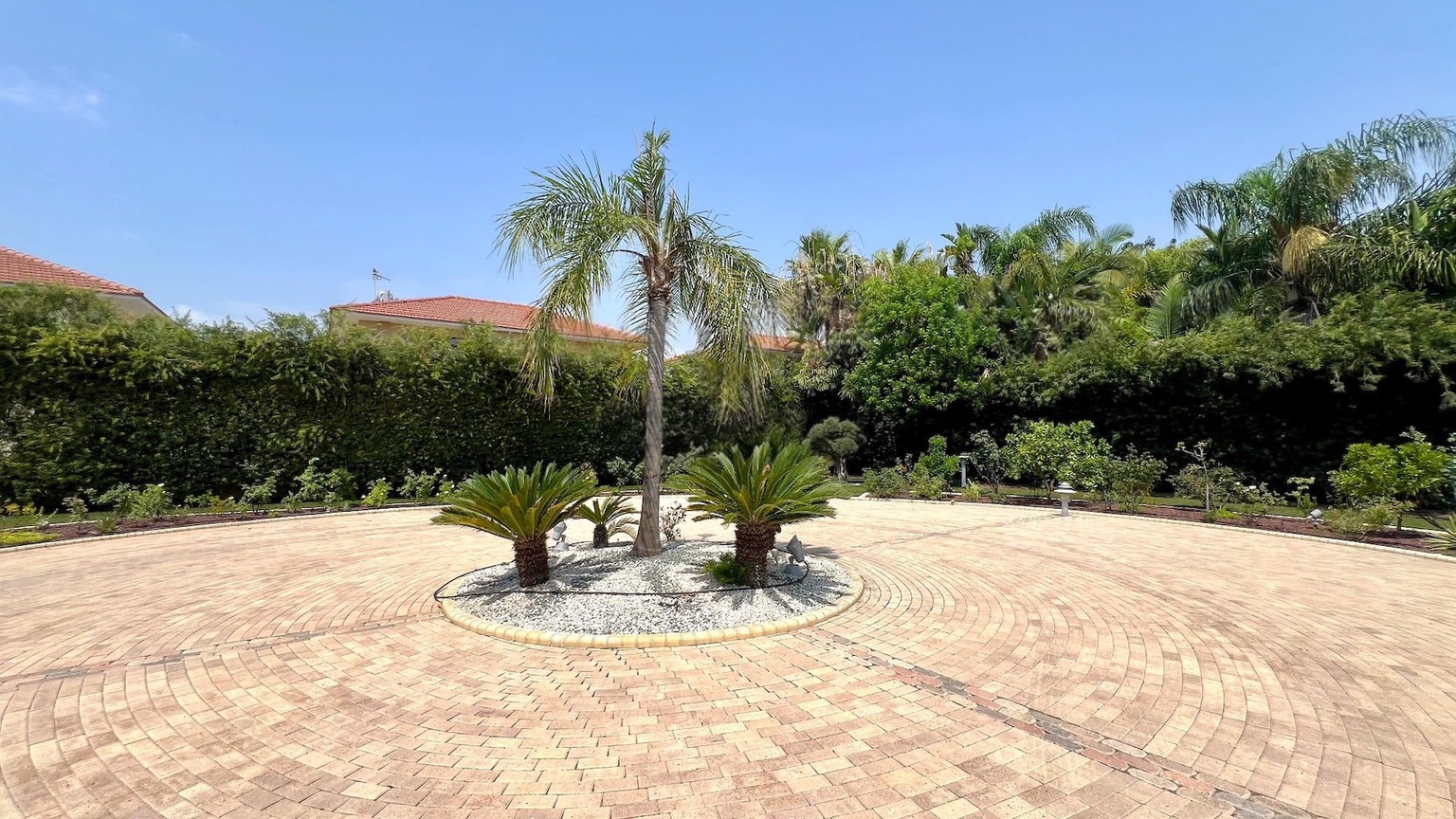 Property image 32
