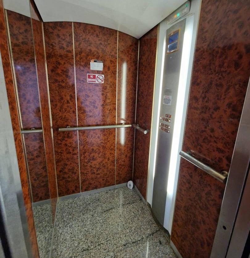 Kings Palace Apartments