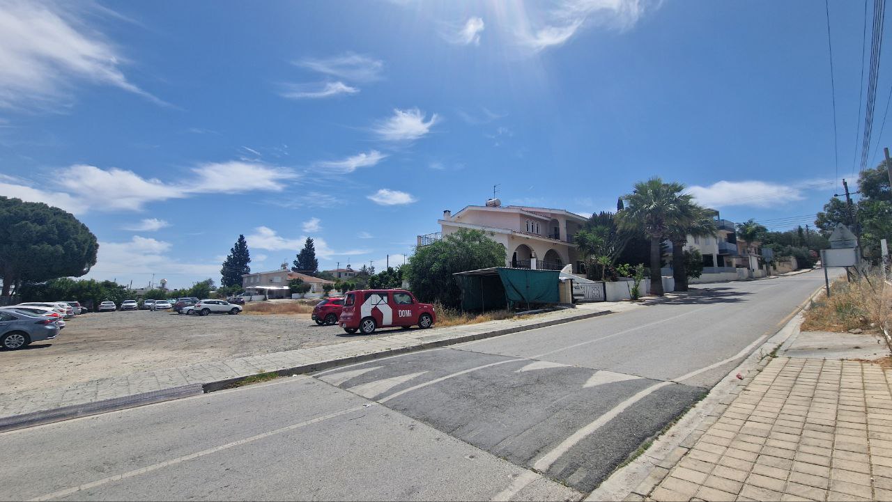  - Image 1