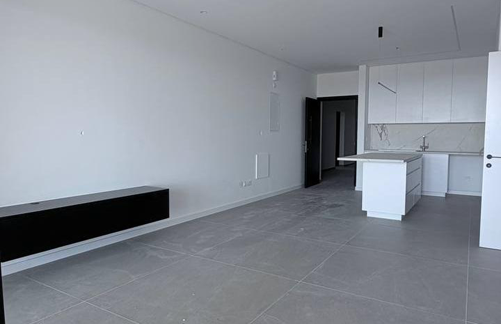 - Image 1