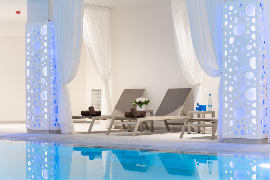 Aqua Park Vacation Club (Aqua Vacation)