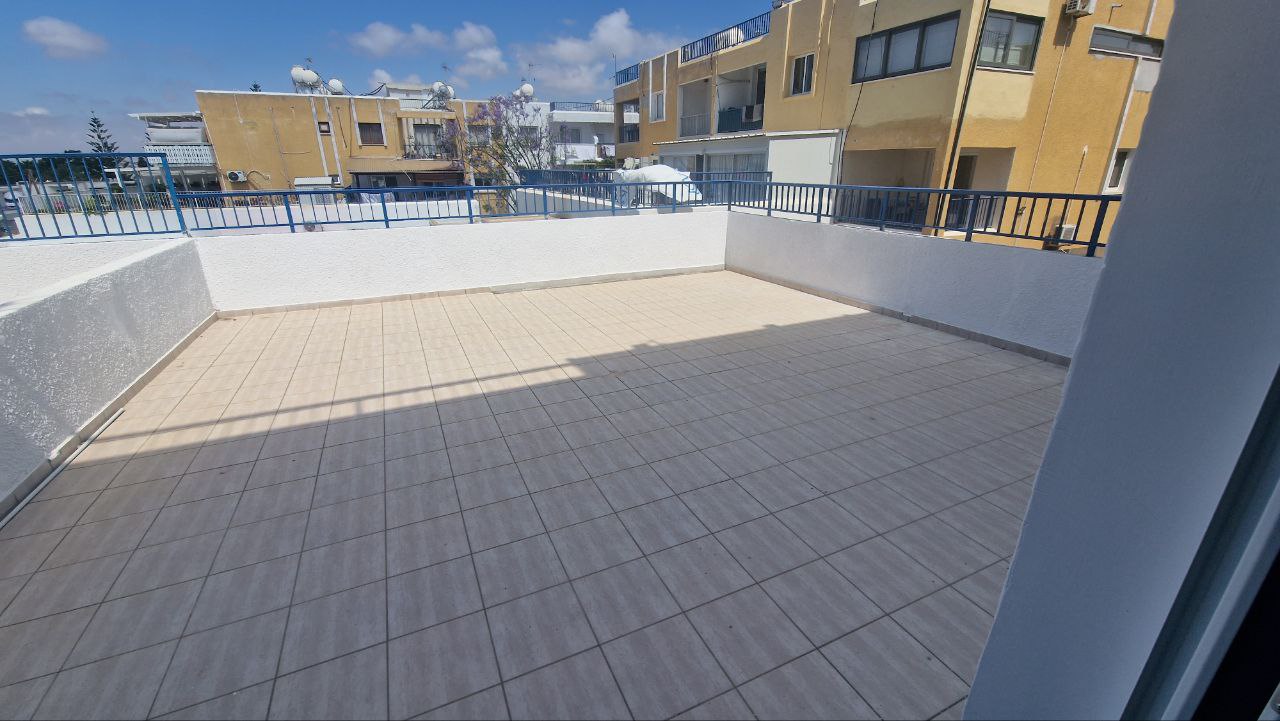  - Image 1