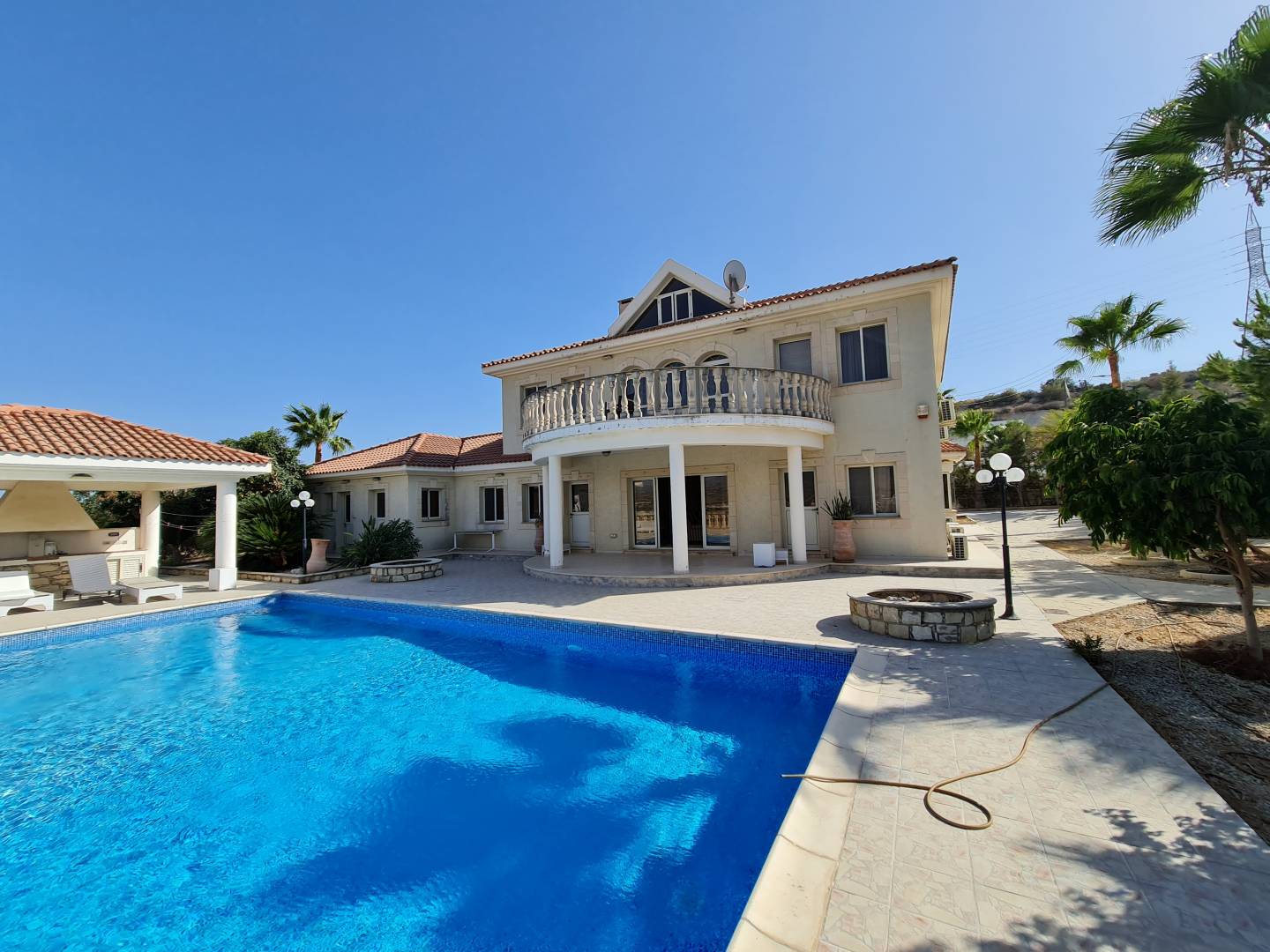  - Image 1
