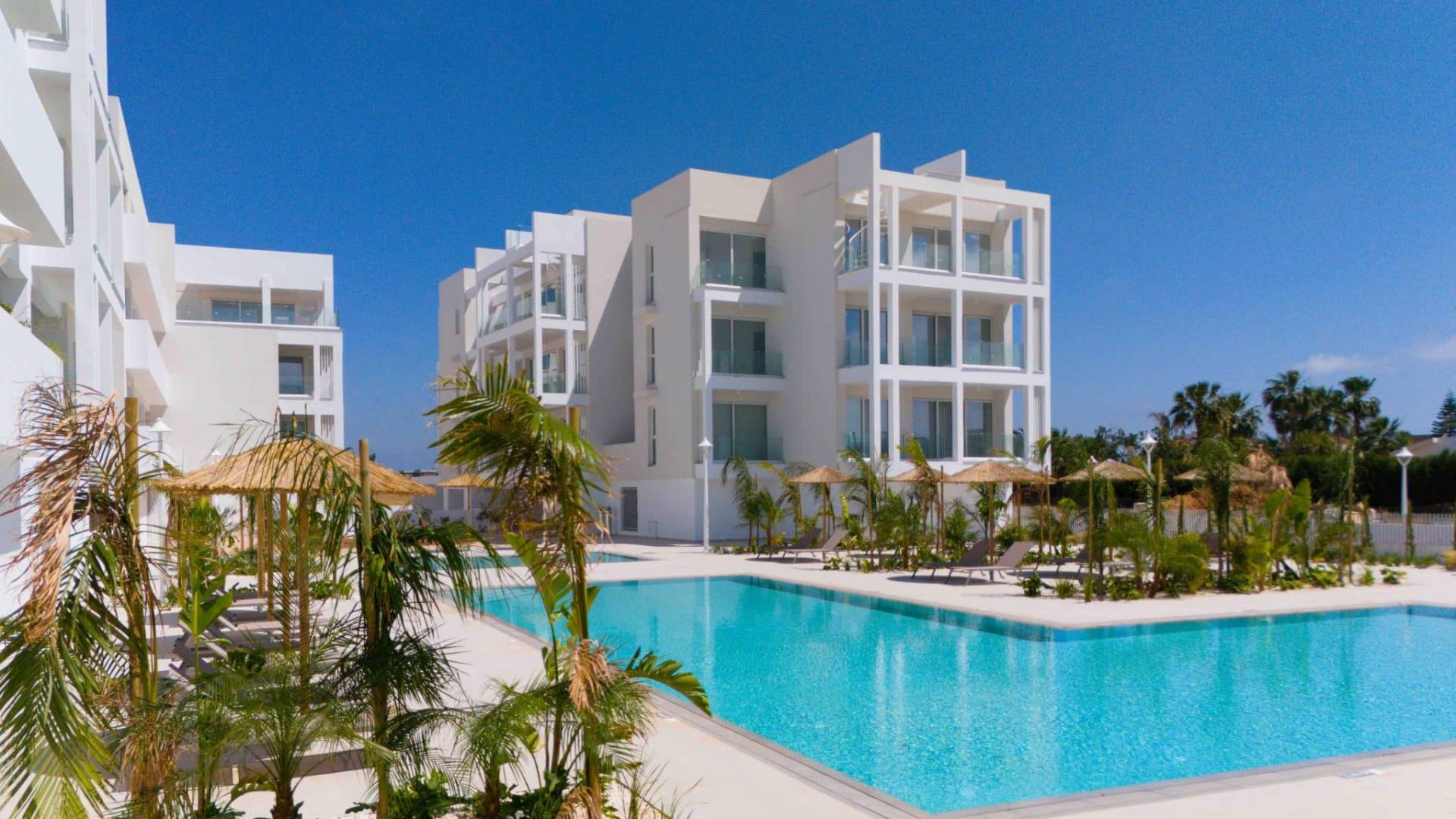Владельцам квартир в проекте All White Lifestyle выдали долгожданные ключи