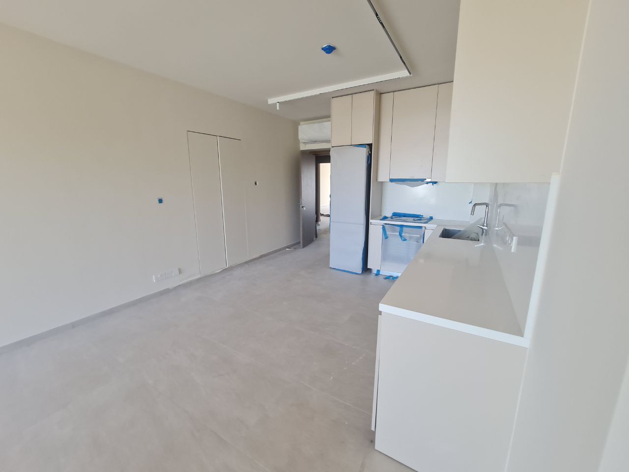 Sunset Residence Platy