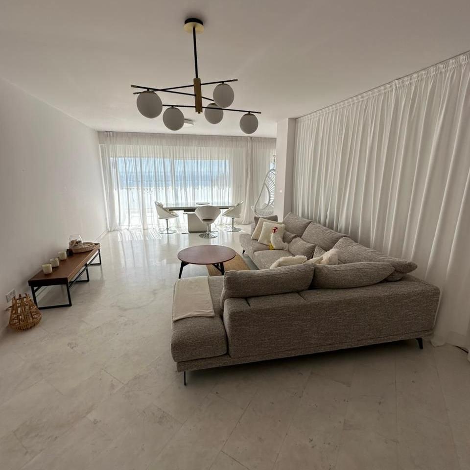  - Image 1