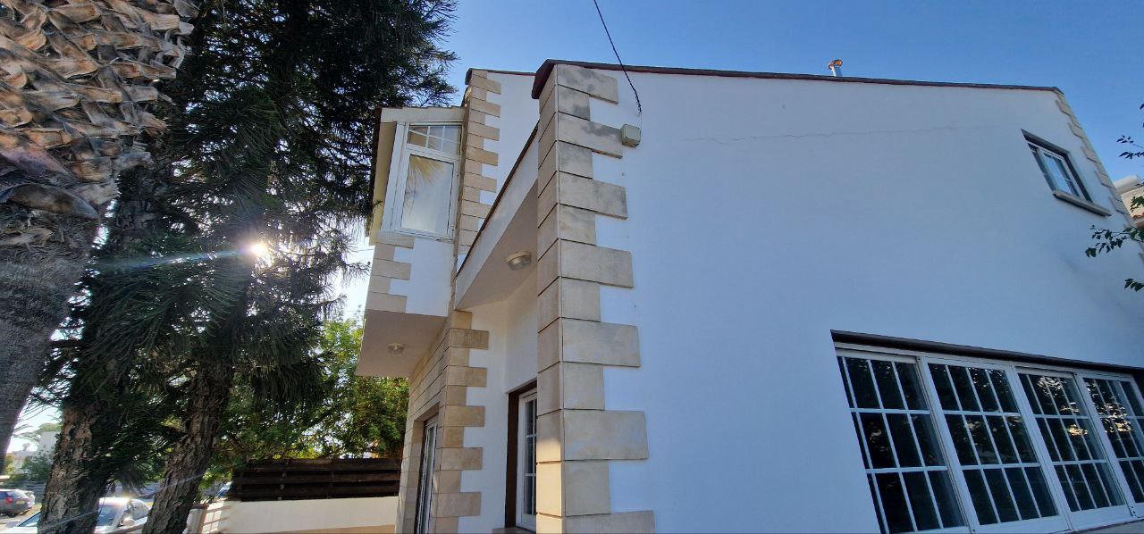 - Image 1