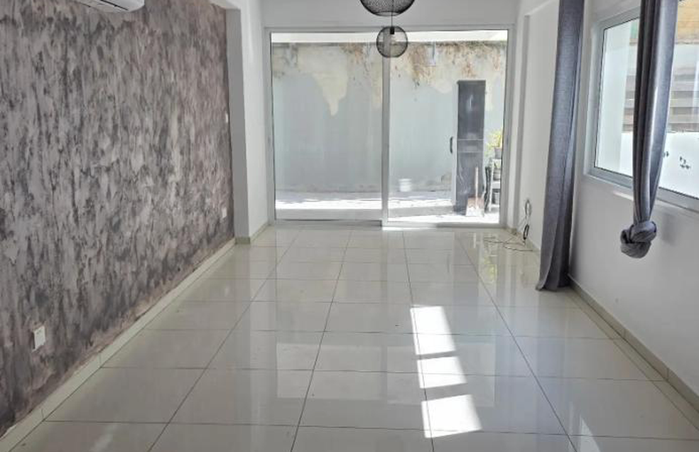  - Image 1