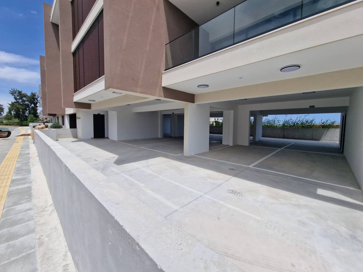 AG Luxury Residence