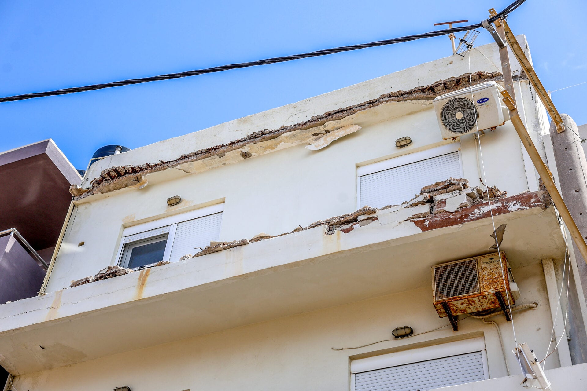More Than 500 Dangerous Buildings Identified in Larnaca