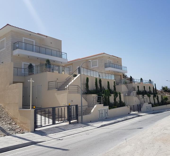 Selini Houses