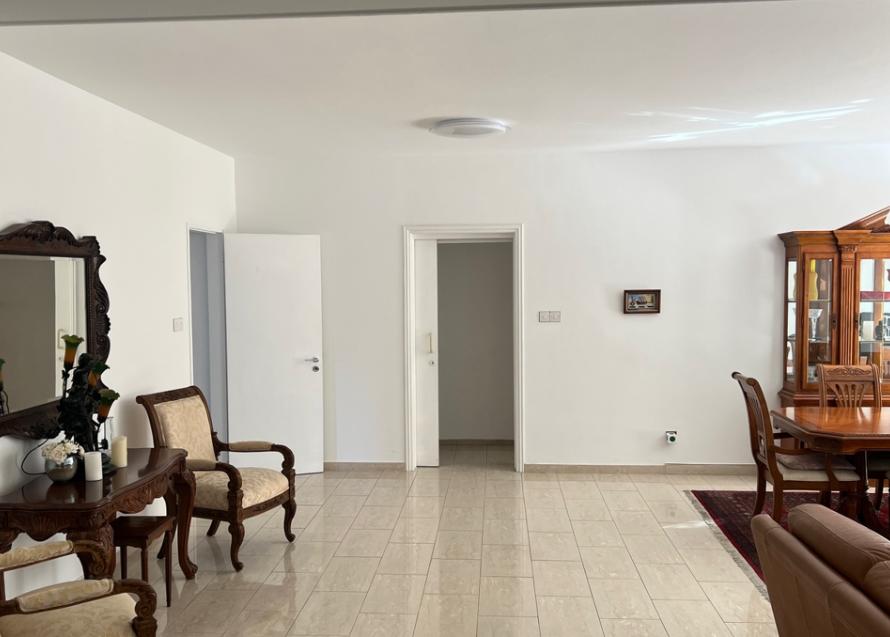 Deana Beach Apartments