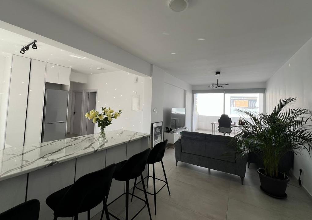  - Image 1