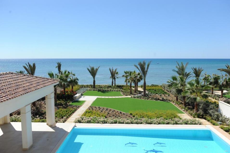 Faros Sea Residence
