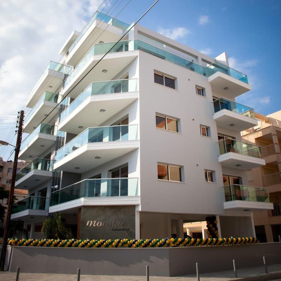 Monika Residence