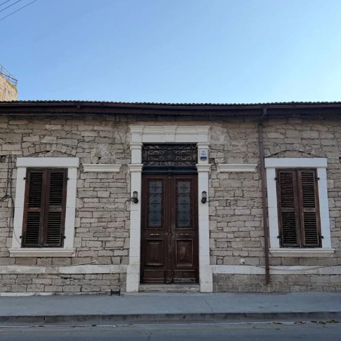 - Image 1