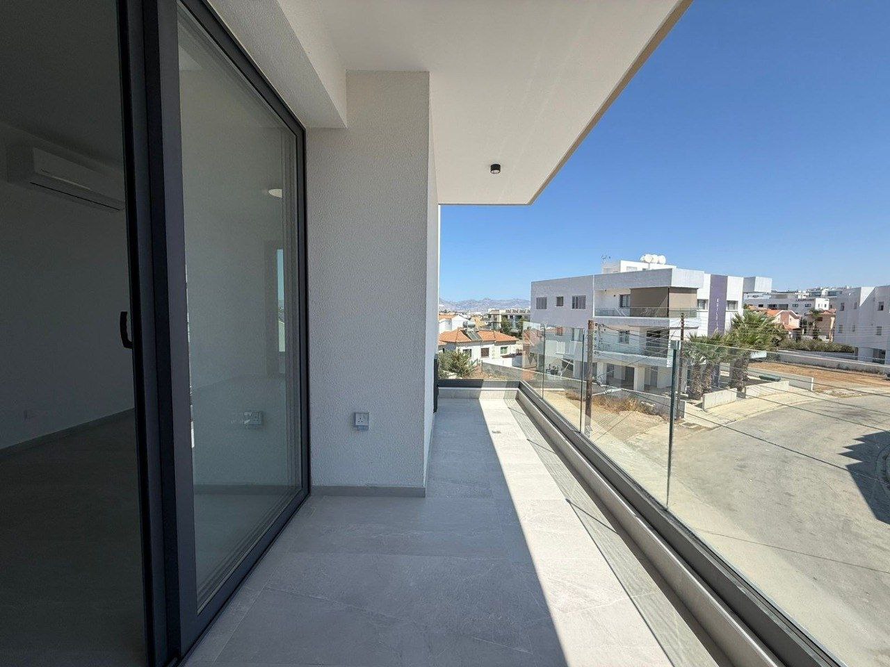  - Image 1