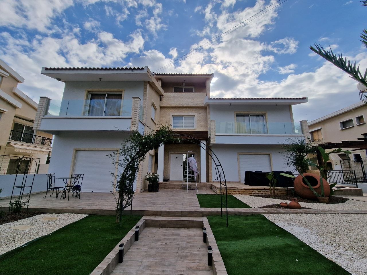  - Image 1