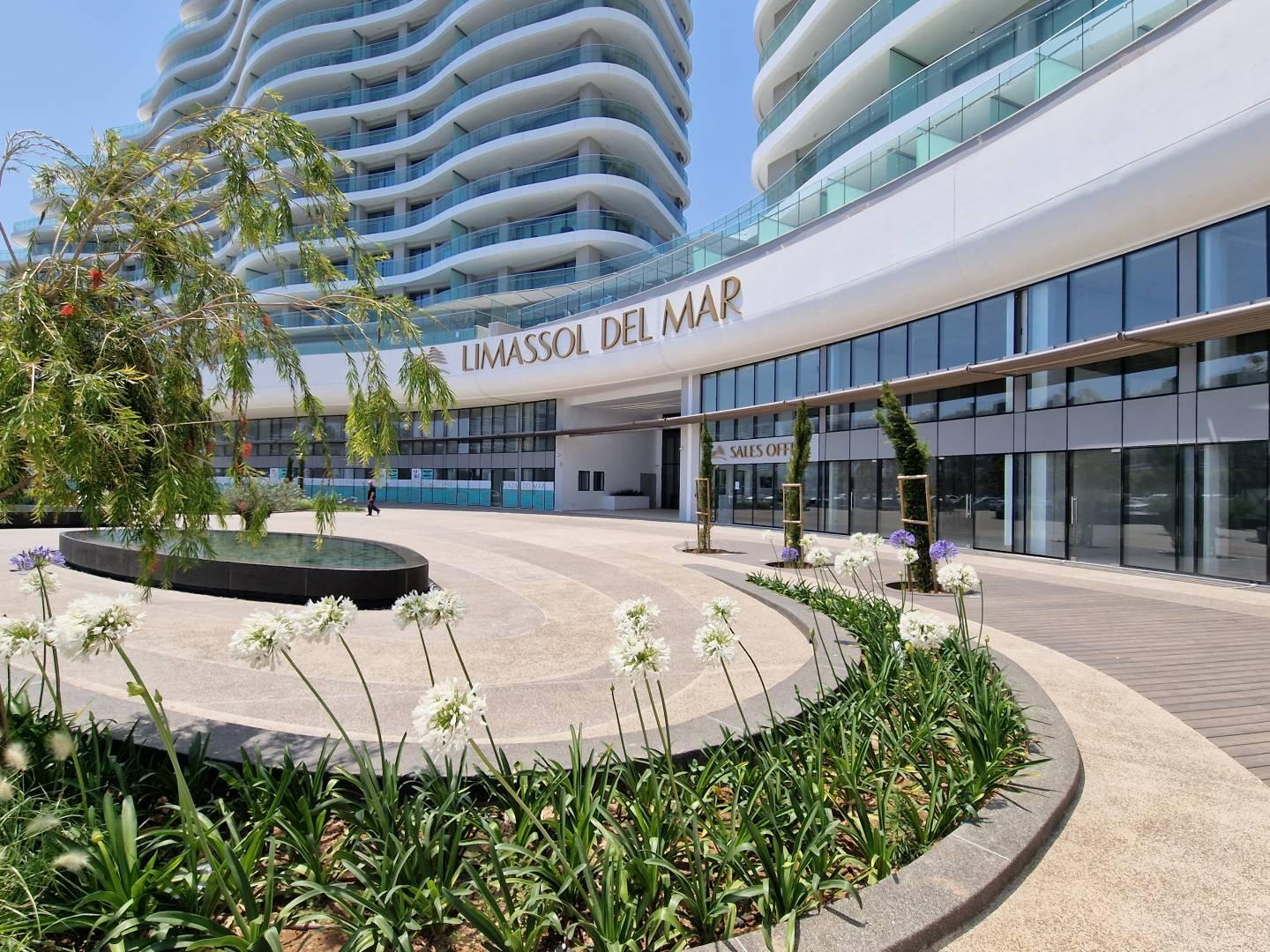  - Image 1