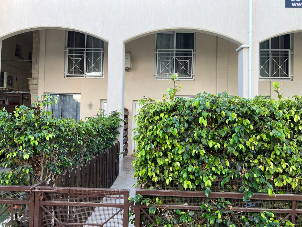  - Image 1
