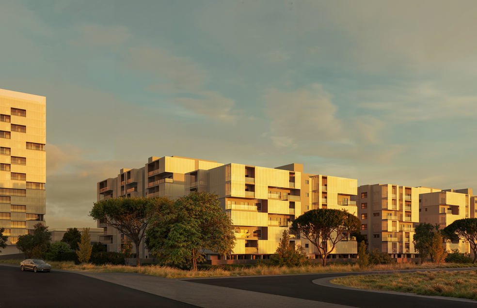  - Image 1