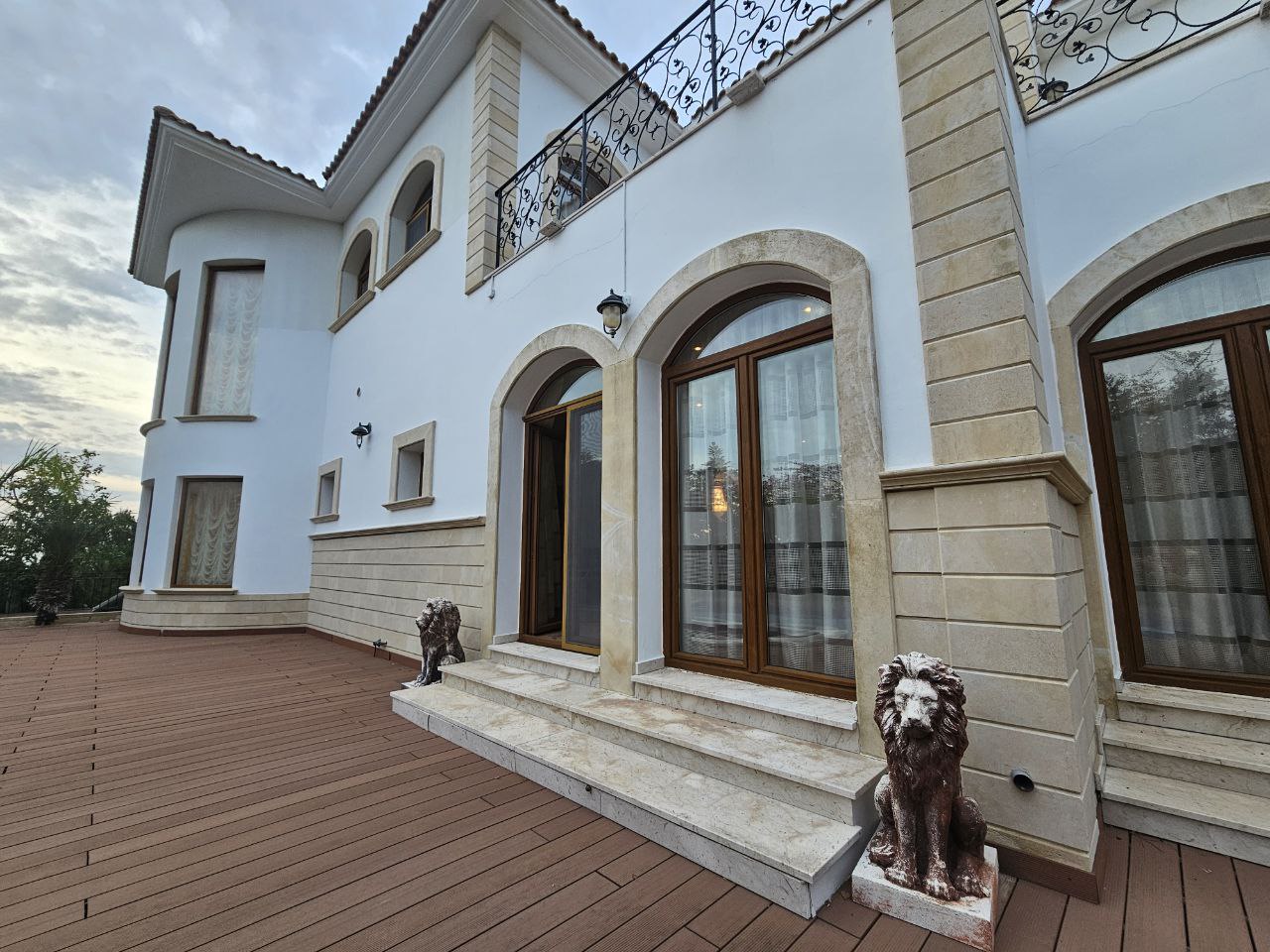  - Image 1