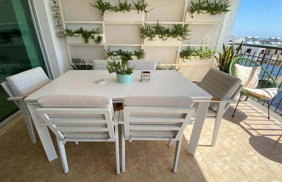  - Image 1