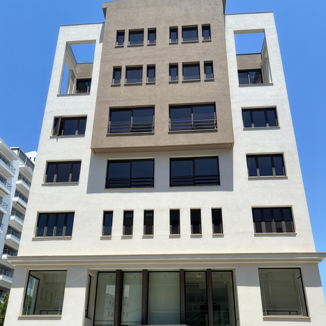 MIDTOWN TOWER