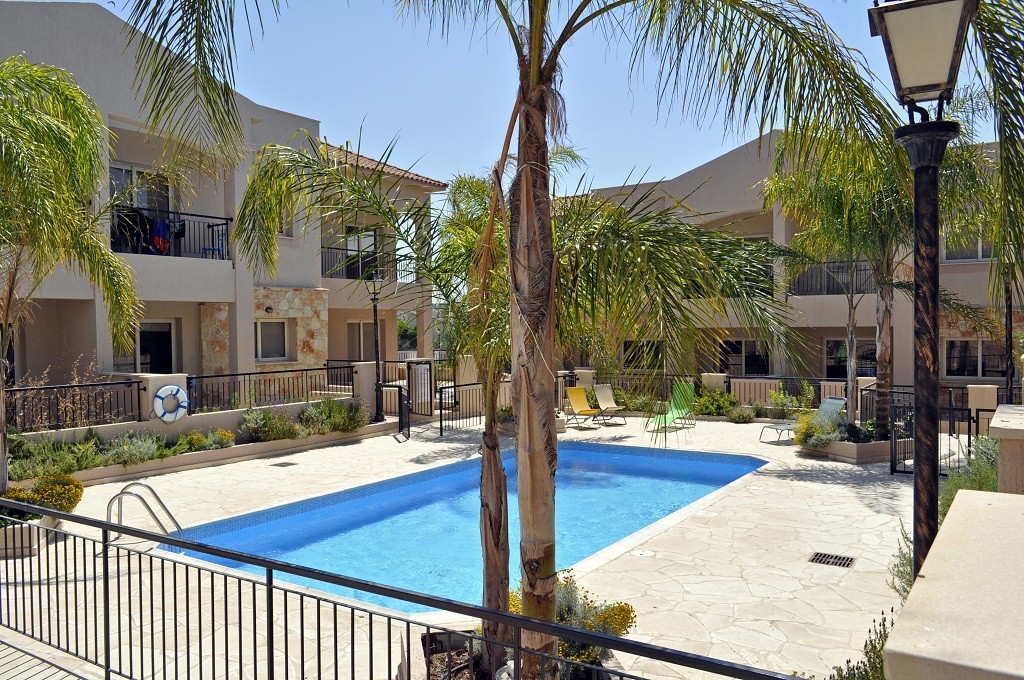 Moni Green Village