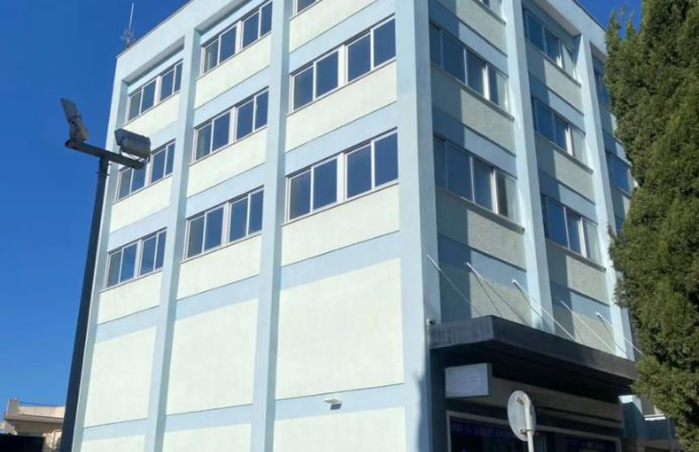  - Image 1