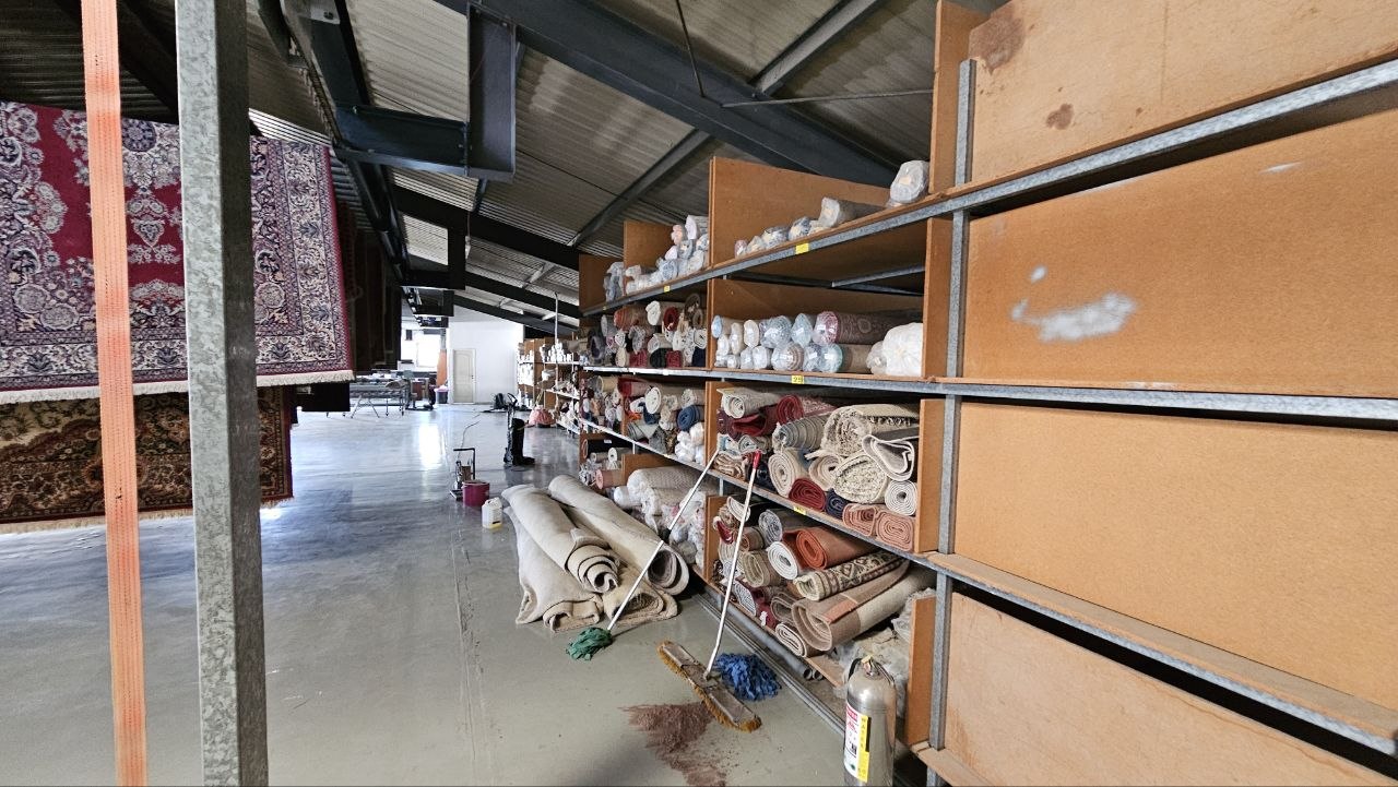 Industrial space next to the airport