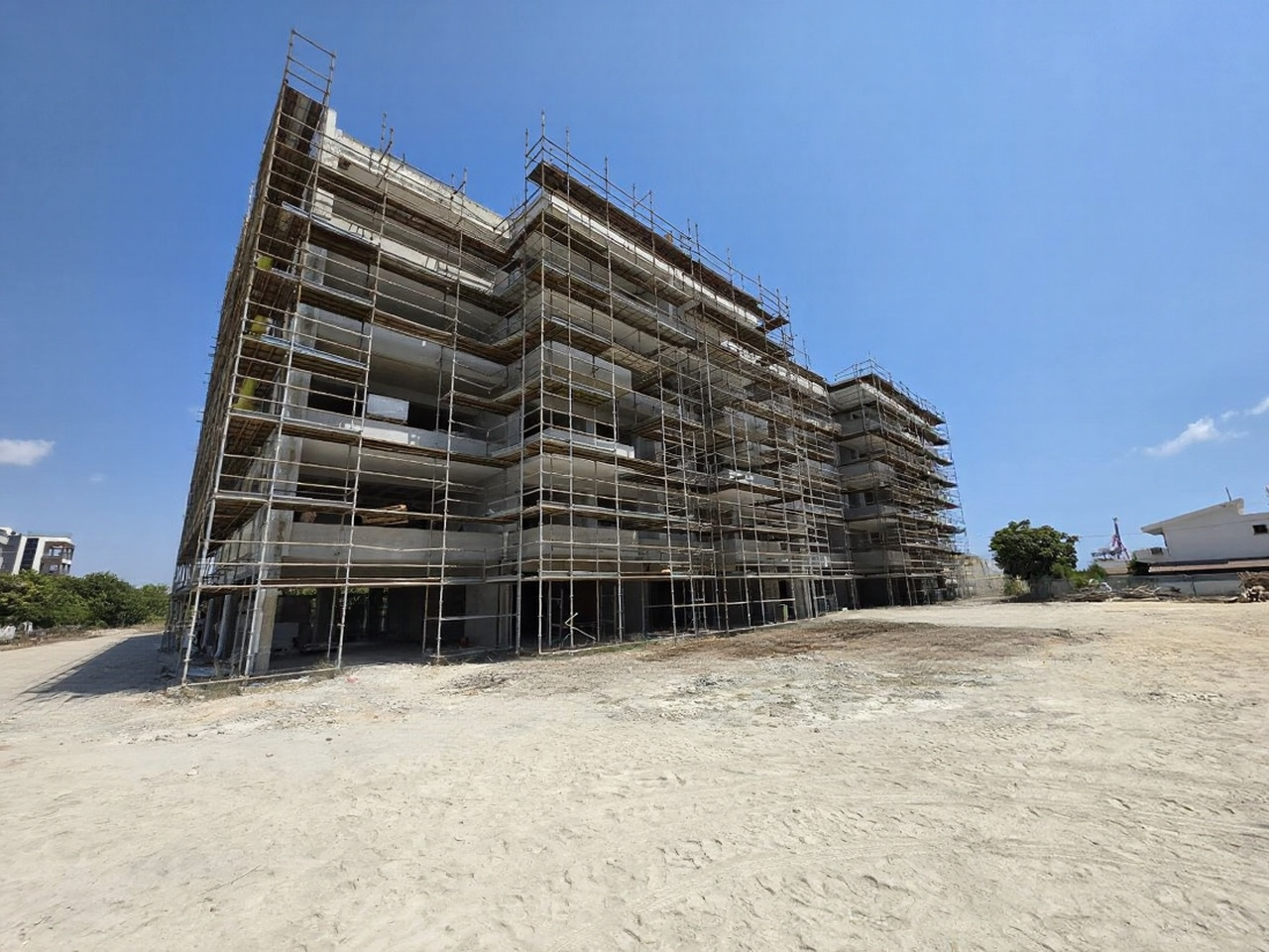  - Image 1