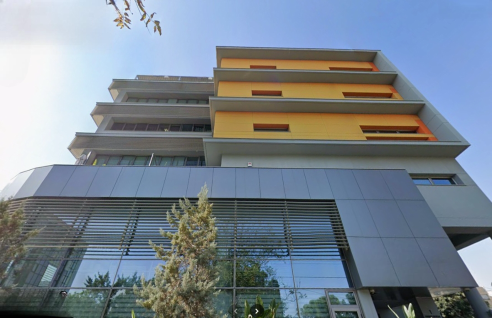  - Image 1